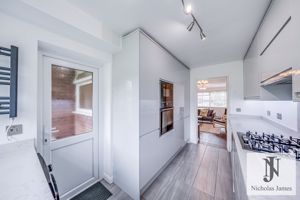 Photo 16- click for photo gallery